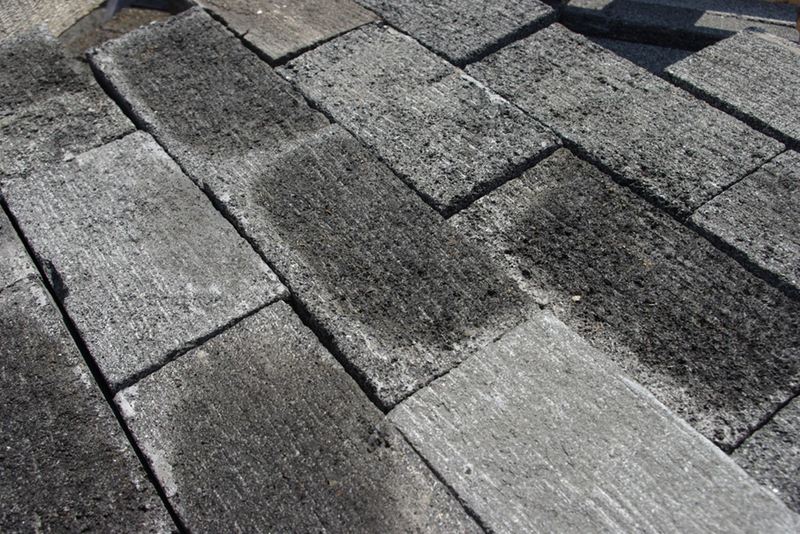 透水石 一面コタタキ仕上げ | 造園資材館
