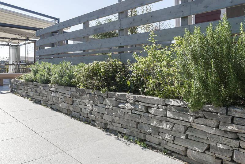 ドネガルストーン ガーデンウォーリング グレー | 造園資材館