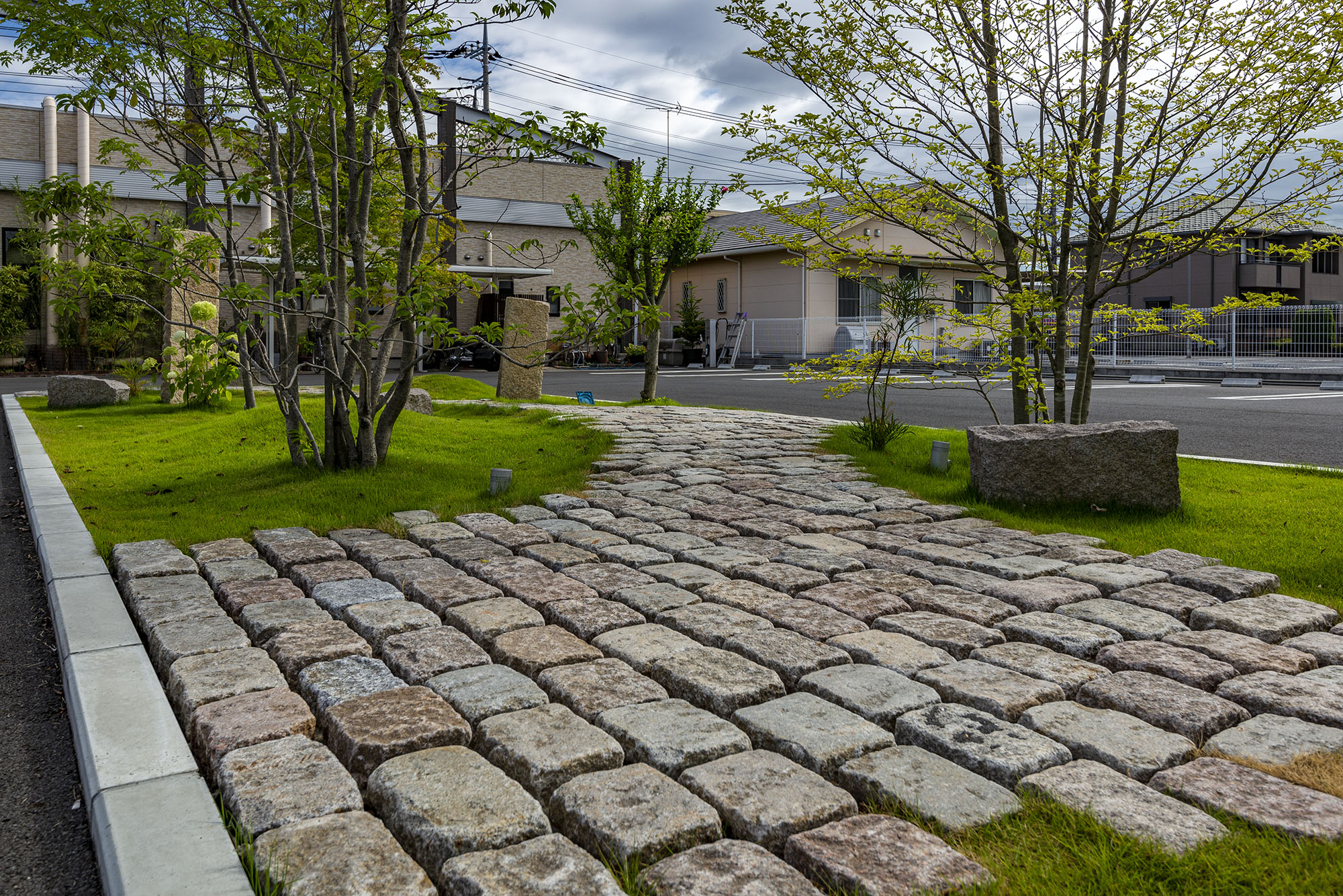 スヴェリエストーン 古ピンコロ | 造園資材館