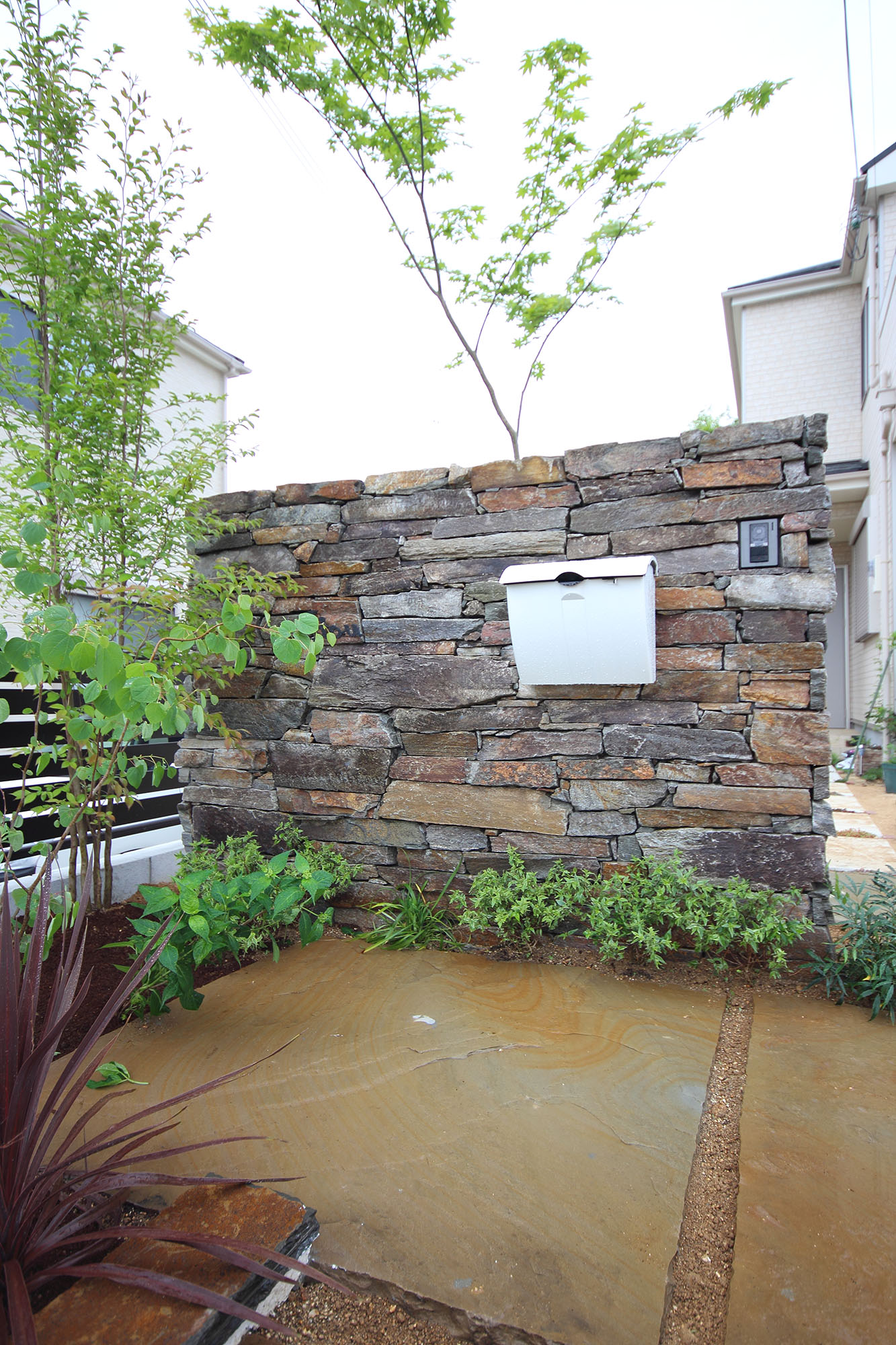 トラキアストーン スライス ナチュラル | 造園資材館