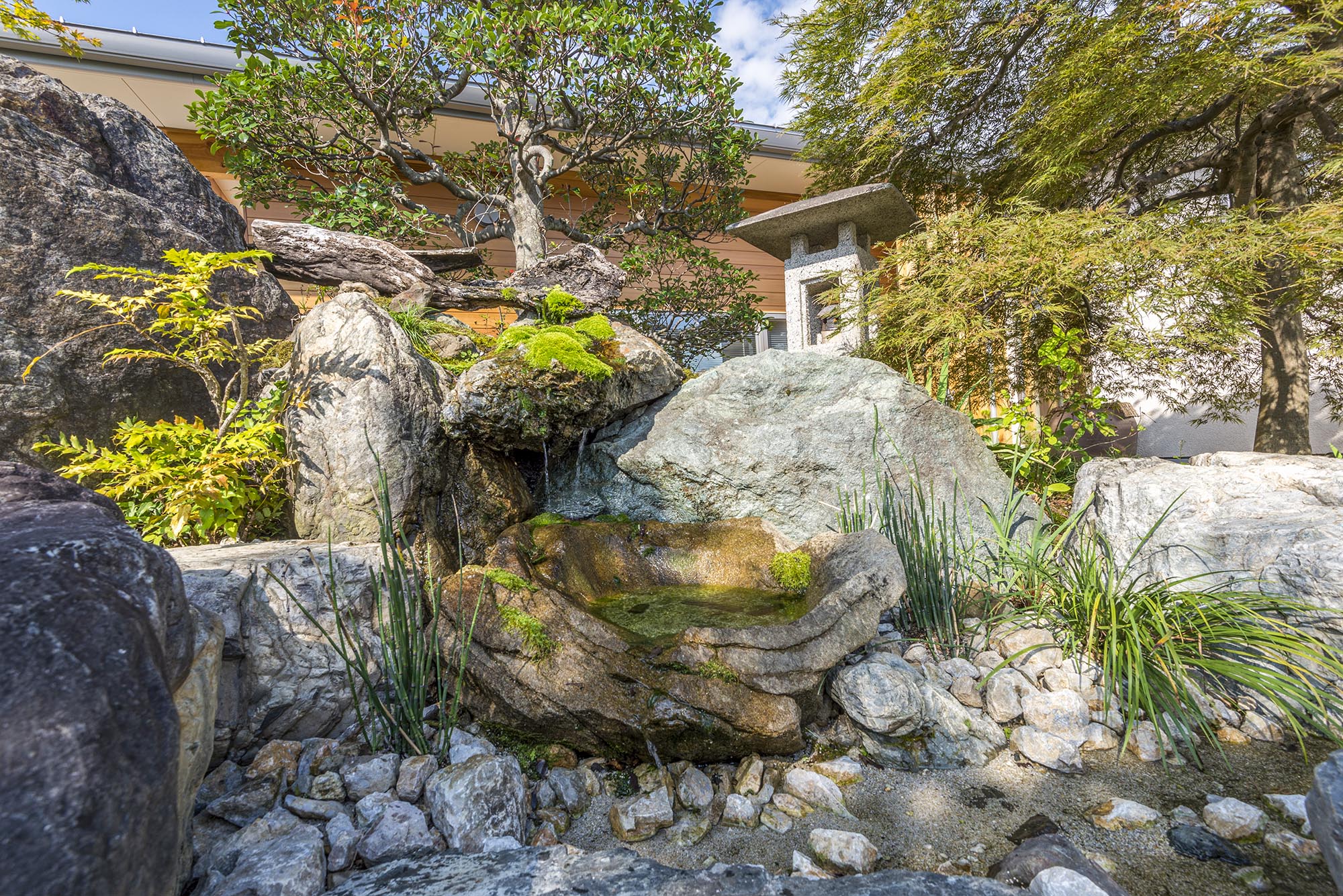 庵治水たまり石 | 造園資材館