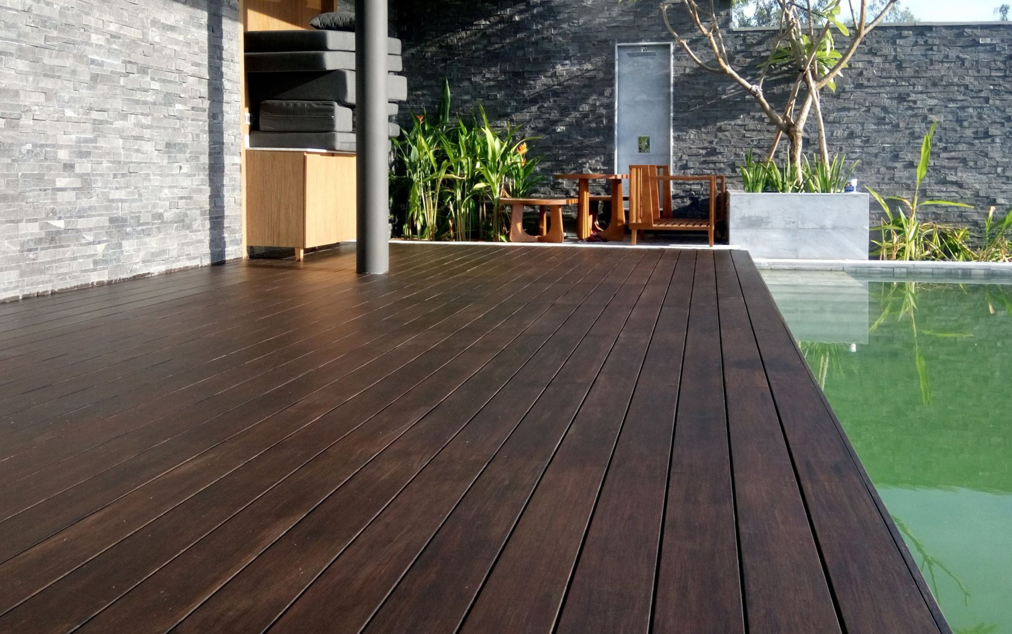 堅竹材 バンデックス デッキ ダークブラウン | 造園資材館